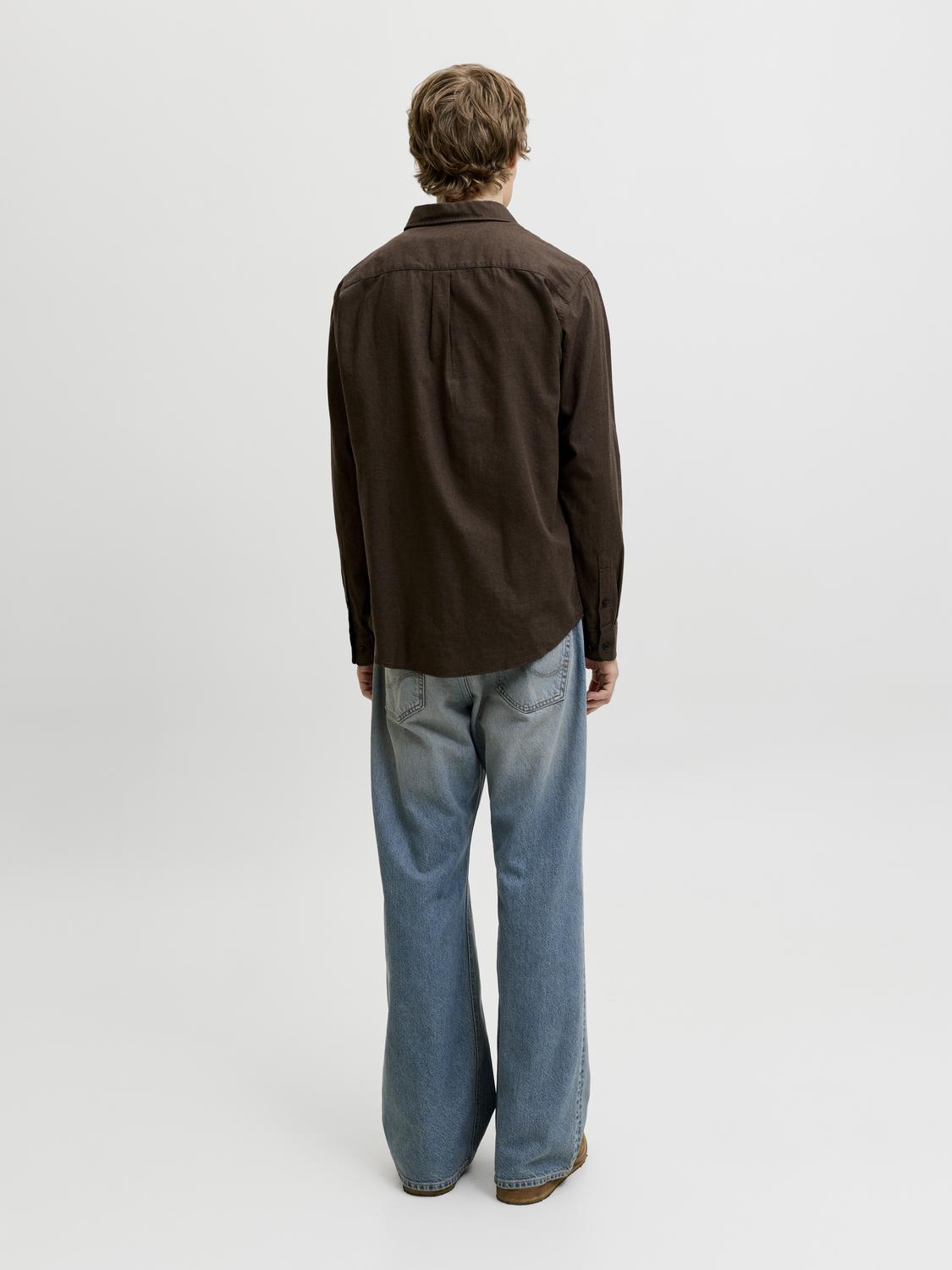 model_shot-back